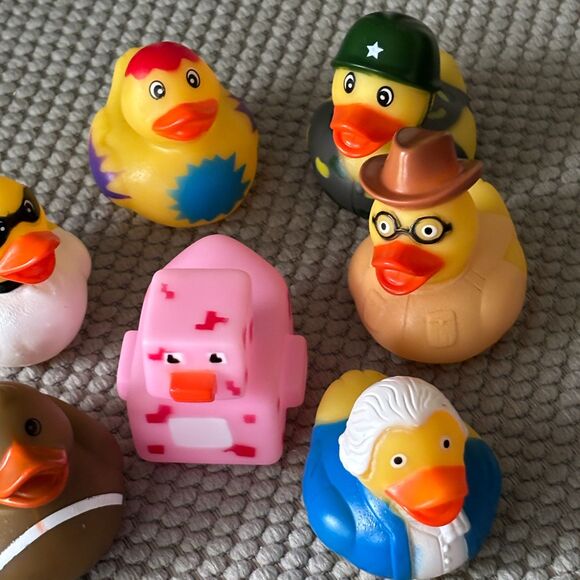 Lot Of 7 JEEP Rubber 2.5" Ducks Minecraft Football Paintball Army Cowboy Pres. - Picture 3 of 3